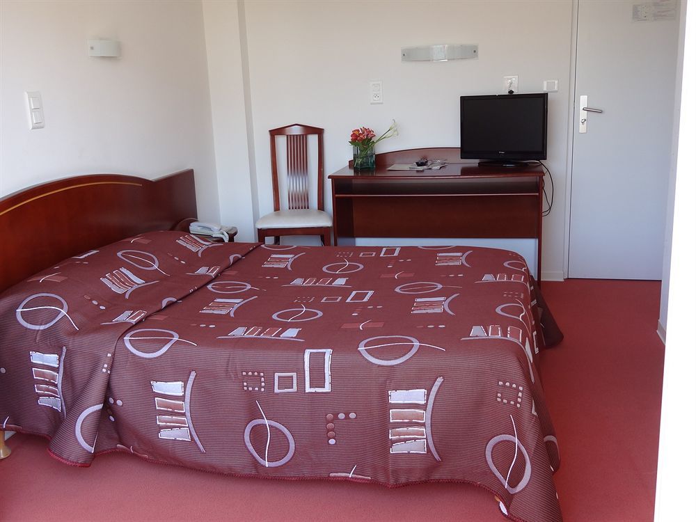 Cit'Hotel De La Marne Tarbes Eksteriør bilde
