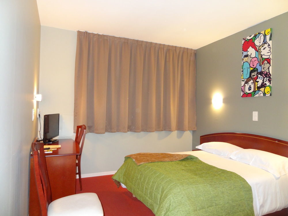 Cit'Hotel De La Marne Tarbes Eksteriør bilde